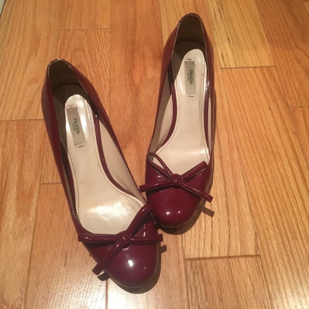 Beautiful Prada pumps / heels / shoes sz. 37.5